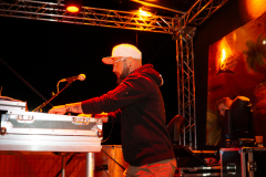 2024_Waikiki-Beachparty_38