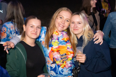 2024_Waikiki-Beachparty_47